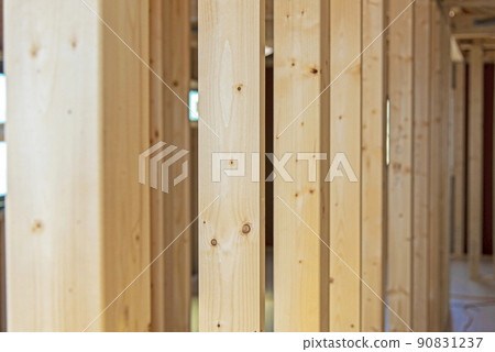 木屋施工現場：隔牆上的地下螺柱 90831237