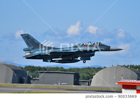 F-2戰鬥機機動飛行起飛 F-2戰鬥機機動飛行起飛 90833669
