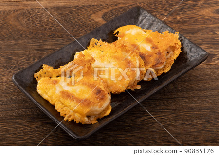 烤竹魚醬配香脆芝士 烤竹魚醬配香脆芝士 90835176