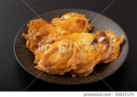 Grilled bamboo fish paste with crispy cheese 90835179