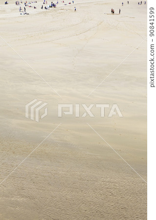 People on the beach People on the beach 90841599