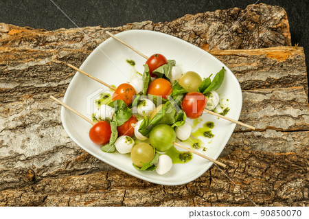 在露營地戶外製作的戶外沙拉沙拉 90850070