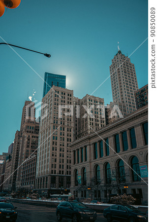 Overseas building Chicago 90850089