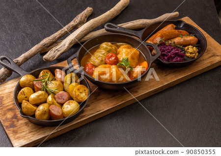 Alcohol snacks meal to with alcohol at an outdoor Alcohol snacks meal to with alcohol at an outdoor 90850355