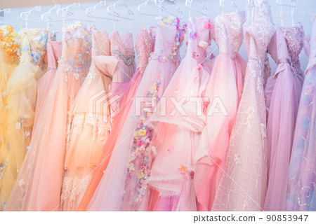 Pink color dress wedding dress dress selection beautiful lace flowers 90853947