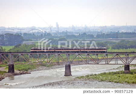 高山本線 Sasazu-Higashi-Yatsuo JR Tokai Kiha 85 系列（名古屋）Wide View Hida 90857129