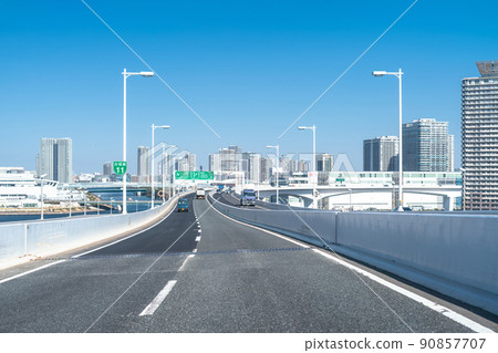 《東京》搭乘首都高速/台場線 90857707