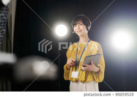 Stage staff female 90859520