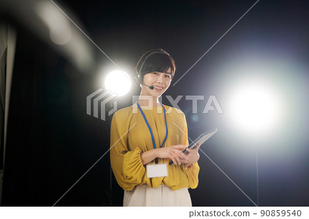 舞台工作人員女 舞台工作人員女 90859540