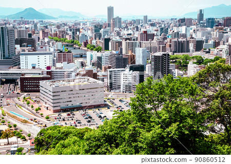 It is a bird's-eye view of the city of Hiroshima from the summit of Mt. Futabasan on the north side of Hiroshima Station. You can see Ujina, Ninoshima, and the Seto Inland Sea to the south. Hiroshima It is a bird's-eye view of the city of Hiroshima from the summit of Mt. Futabasan on the north side of Hiroshima Station. You can see Ujina, Ninoshima, and the Seto Inland Sea to the south. Hiroshima 90860512