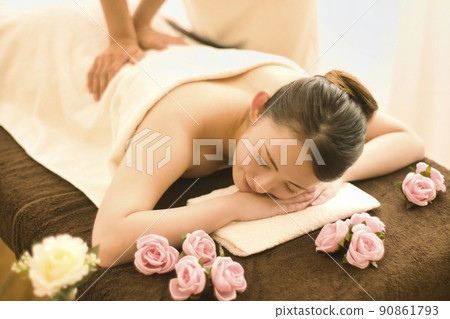 Esthetic young woman beauty Esthetic young woman beauty 90861793