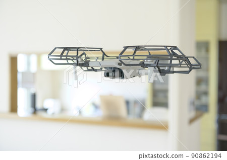 無人機在室內飛行 90862194