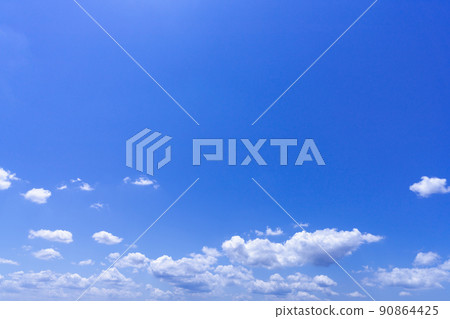 Blue sky / white clouds Blue sky / white clouds 90864425