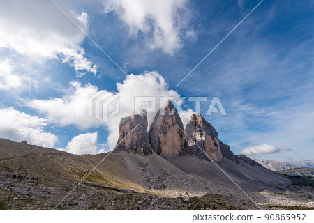 Drei Zinnen or Tre Cime di Lavaredo - Sesto Dolomites Italian Alps Drei Zinnen or Tre Cime di Lavaredo - Sesto Dolomites Italian Alps 90865952
