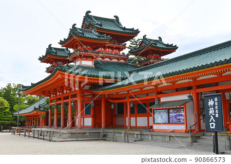 6月參拜京都市平安神宮 6月參拜京都市平安神宮 90866573