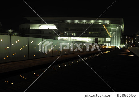 和泉市中心的城市廣場夜景 90866590