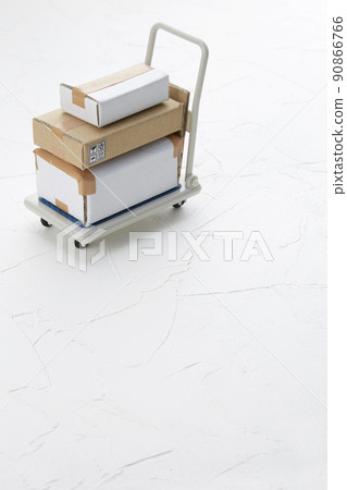 A cute miniature loaded with trolley_mini luggage A cute miniature loaded with trolley_mini luggage 90866766