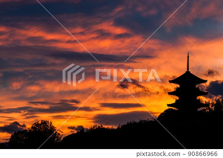 黃昏的備中國分寺 黃昏的備中國分寺 90866966