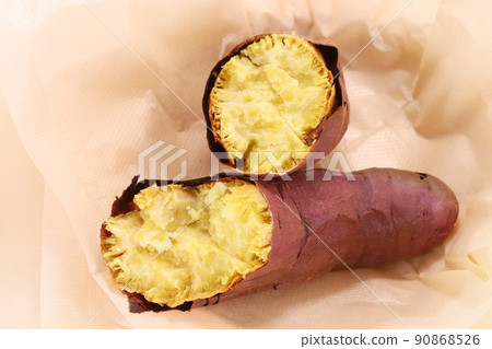 Beni Yuka, Beni Yukan, Roasted Sweet Potato, Cross Section Folded in Two, Beni Haruka, Sweet and Delicious 90868526
