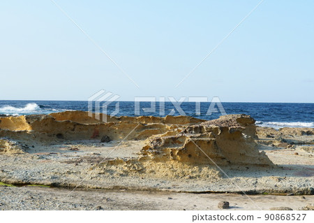 Special-looking rocks at Goshokuhama 90868527