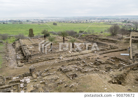 Ancient city ruins of Medina Azahara, Cordoba, Spain Ancient city ruins of Medina Azahara, Cordoba, Spain 90870672