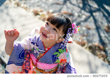 7-year-old Shichigosan 90875959