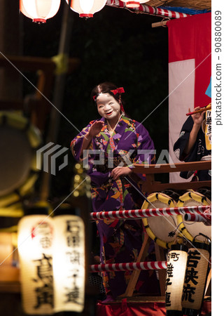 Kawagoe City, Saitama Prefecture Kawagoe Festival, a dancer dancing on the stage Kawagoe City, Saitama Prefecture Kawagoe Festival, a dancer dancing on the stage 90880089