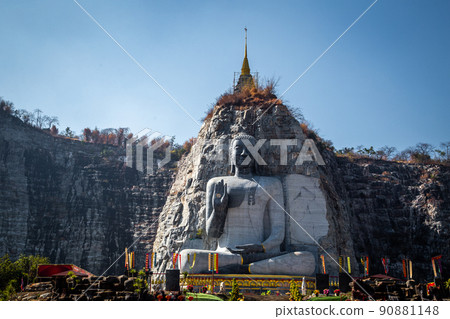 Luang Pho U Thong or Phra Phuttha Pusaya Khiri Sri Suvarnabhumi, Bhutsaya Khiri Suvarnabhumi, also 90881148