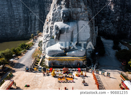 Aerial view of Luang Pho U Thong or Phra Phuttha Pusaya Khiri Sri Suvarnabhumi, Bhutsaya Khiri 90881235