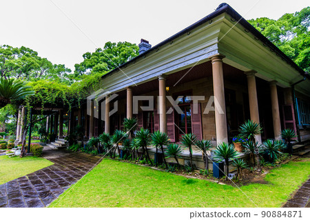 Glover Garden Rainy Day Former Residence of Alt [Nagasaki City, Nagasaki Prefecture] 90884871