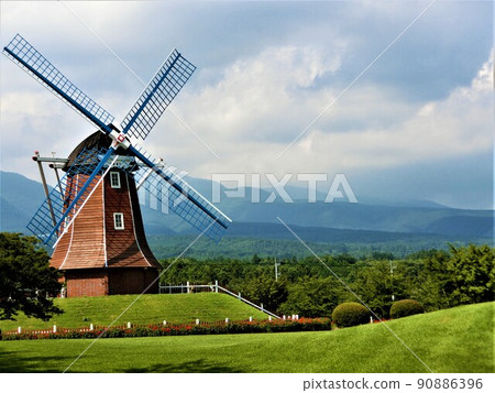 群馬縣前橋市道路驛站綠花牧場風車 90886396