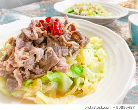 Chinese Silk Road Cuisine, Flavored Lamb Rolled Heart Vegetables (Stir-fried Lamb and Cabbage with Spices) Chinese Silk Road Cuisine, Flavored Lamb Rolled Heart Vegetables (Stir-fried Lamb and Cabbage with Spices) 90886487