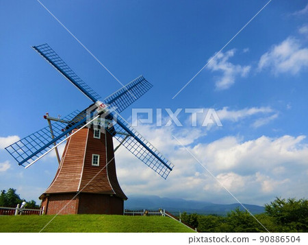 群馬縣前橋市道路驛站綠花牧場風車 90886504
