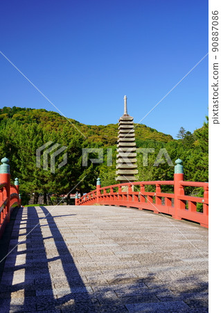 Kyoto / Uji / Japanese scenery / Kisen Bridge and Thirteen-Storied Pagoda Kyoto / Uji / Japanese scenery / Kisen Bridge and Thirteen-Storied Pagoda 90887086