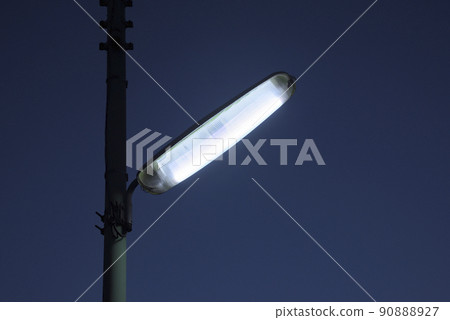Street light at night Street light at night 90888927