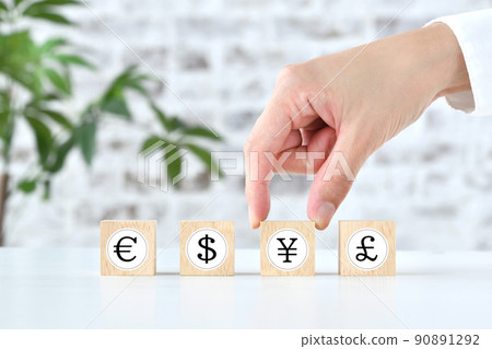 Image of choosing a currency symbol 90891292