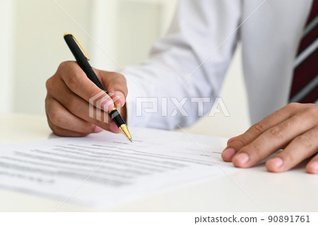 Sign contracts, legal advisors, memorandums, business contracts, lawyers. Sign contracts, legal advisors, memorandums, business contracts, lawyers. 90891761