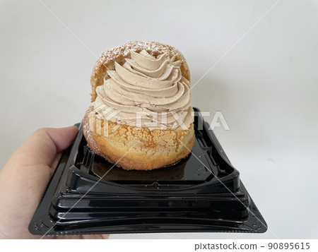 咖啡摩卡奶油泡芙 90895615