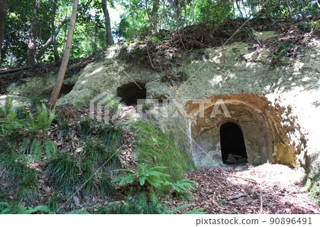 菅谷石窟墓群風景 90896491