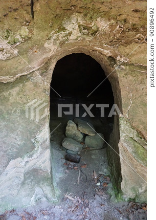 菅谷洞墓風景 90896492