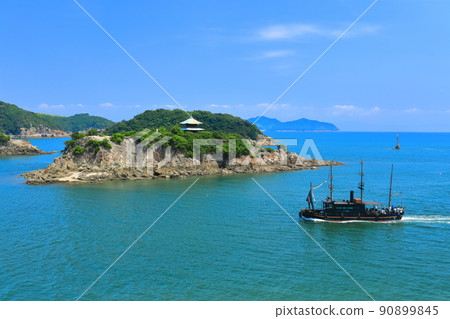 [Hiroshima Prefecture] Fine weather Heisei Iroha Maru and Benten Island (Tomonoura) 90899845