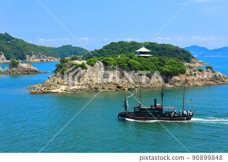 [Hiroshima Prefecture] Fine weather Heisei Iroha Maru and Benten Island (Tomonoura) 90899848