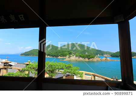 [Hiroshima Prefecture] Bentenjima (Tomonoura) seen from Fukuzenji Temple Taichoro in fine weather 90899871