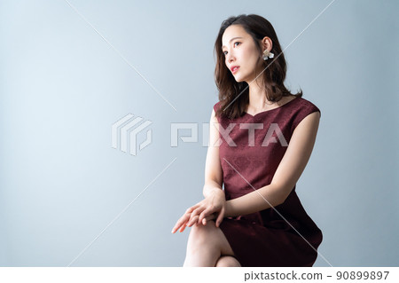 Female beauty beauty make-up Female beauty beauty make-up 90899897