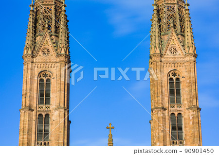 德國威斯巴登 Luisenstadt 的 St. Bonifatius 教堂 德國威斯巴登 Luisenstadt 的 St. Bonifatius 教堂 90901450
