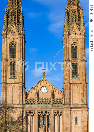 德國威斯巴登 Luisenstadt 的 St. Bonifatius 教堂 德國威斯巴登 Luisenstadt 的 St. Bonifatius 教堂 90901451