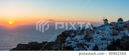 Superb view of the magic hour seen from Oia Castle in Oia, Santorini, Greece Superb view of the magic hour seen from Oia Castle in Oia, Santorini, Greece 90902569