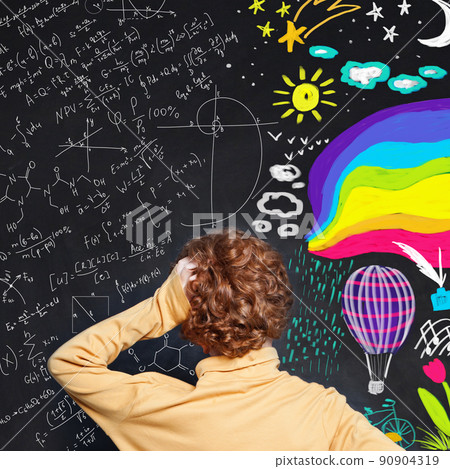Thinking pensive child on chalkboard background with school doodle scetch 90904319