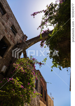 The streets of the old town of Rhodes on the Greek island of Rhodes 90904977