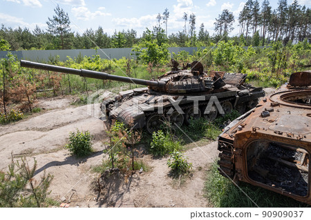 War in Ukraine - destroyed military hardware 90909037